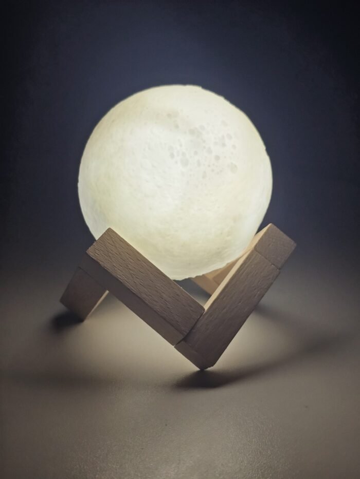 Rechargeable 3D Moon Lamp With Remote 8cm